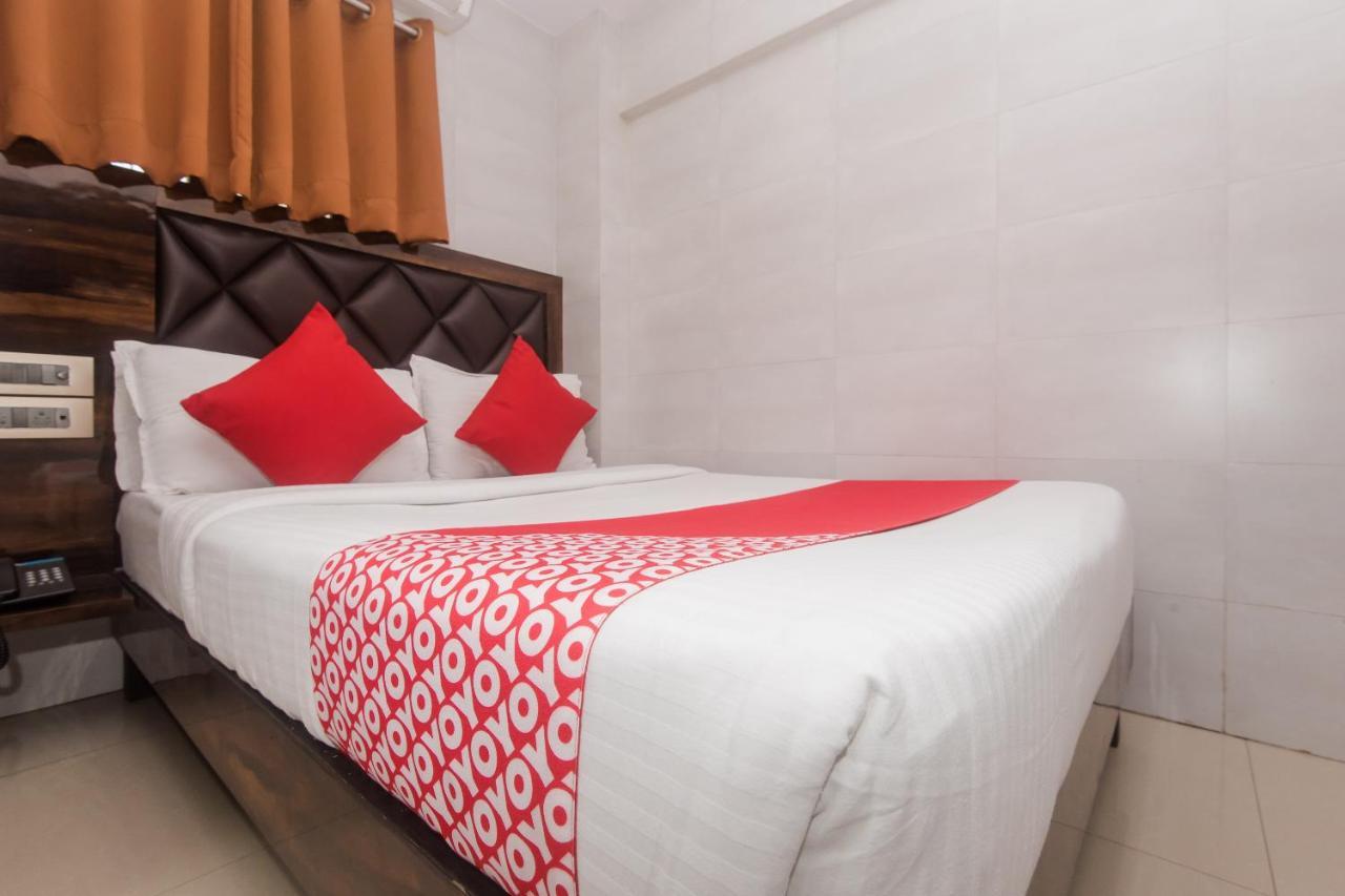 Vaccinated Staff - Oyo 22055 Dadar Residency Hotel Мумбай Екстериор снимка
